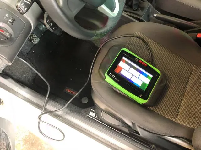 Diagnose und Fahrwerksvermessung